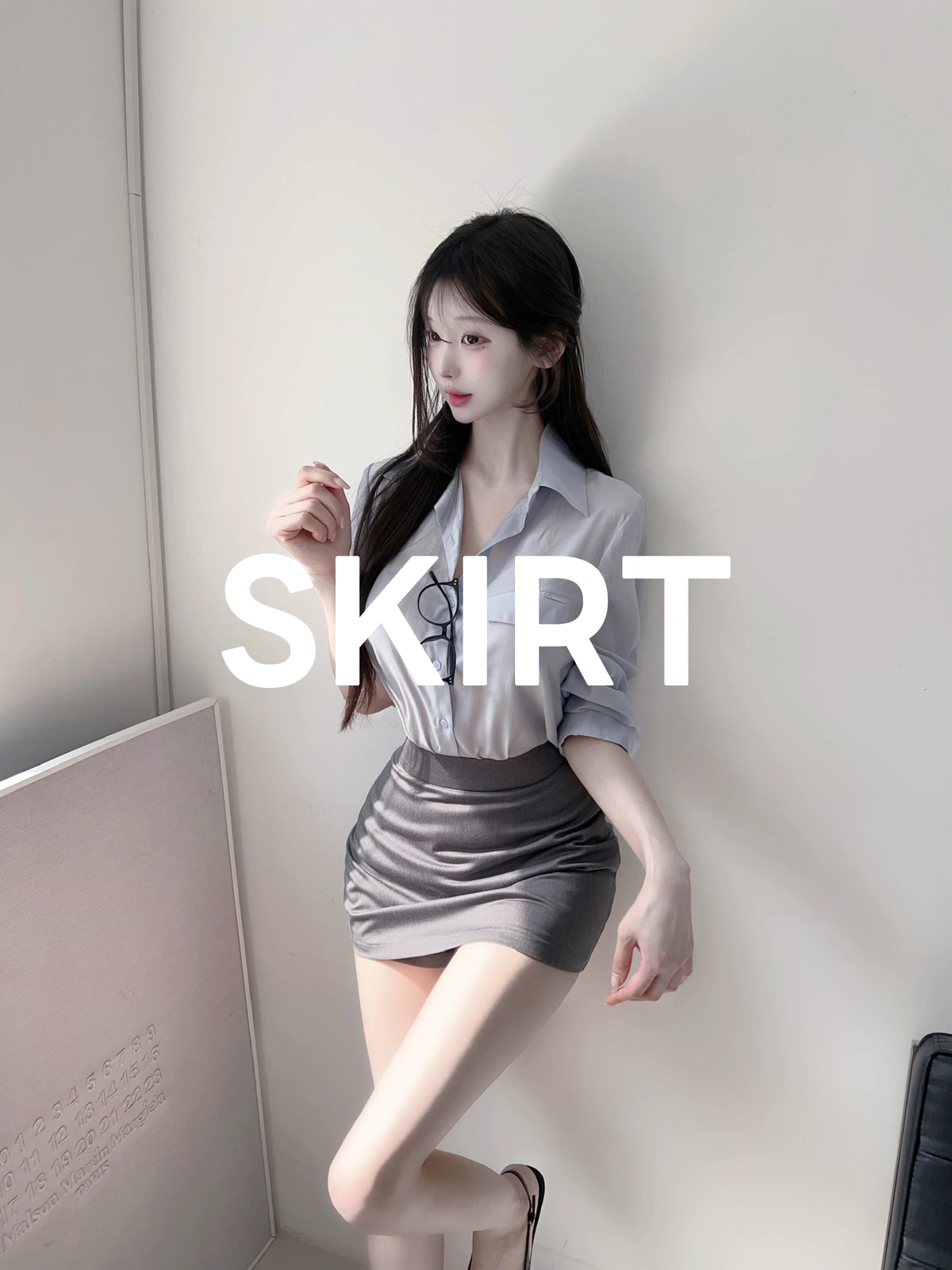 SKIRT — 기본일수록 핏과 무드에 집중